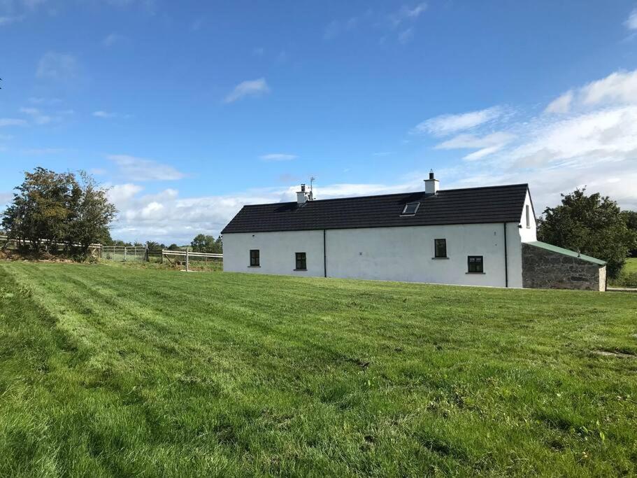 Mournes Family Cottage With Hot Tub Hilltown Экстерьер фото
